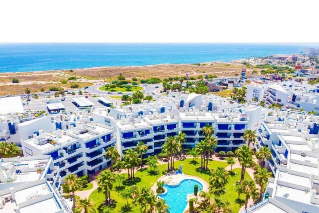 Coral House - La Calma - Playa Flamenca - Big Terrace & 4 Swimming Pools. Apartment ภายนอก รูปภาพ